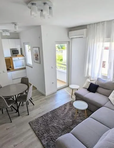 Natali Apartment